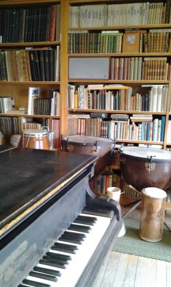 Arbeitszimmer Carl Orff mit Flügel